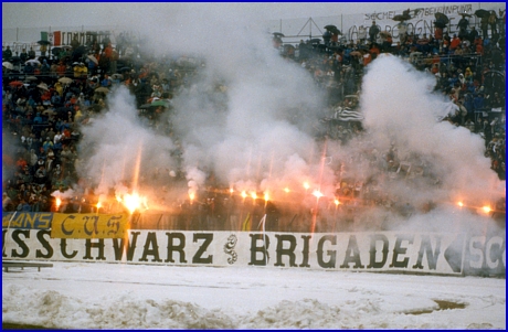 18-01-1987. BOYS in Curva a Cesena, sulla sinistra  visibile lo Striscione C.U.S.