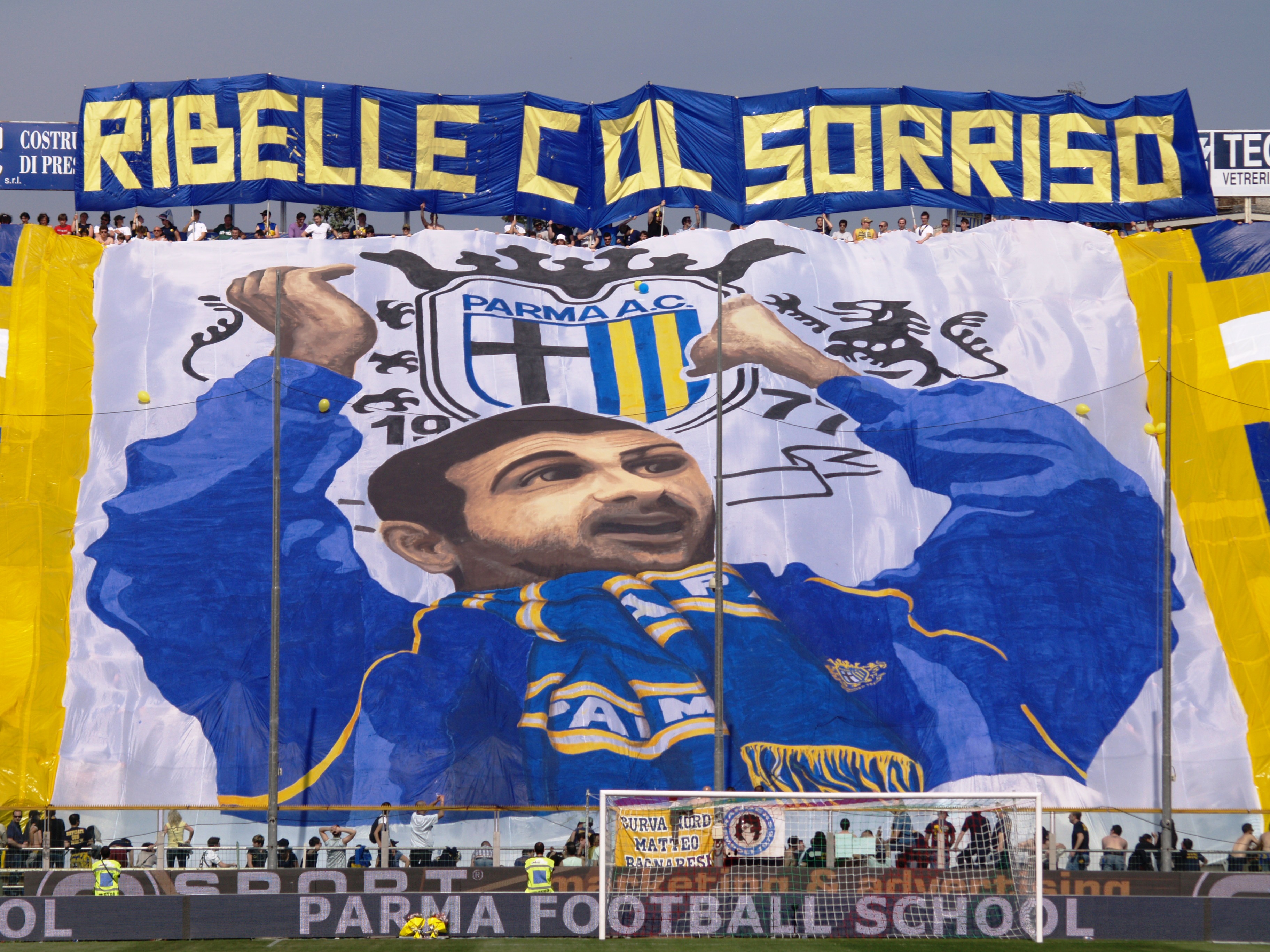 La coreografia dedicata al Bagna.