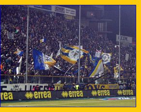 BOYS, Curva Nord di PARMA. Bandiere al vento