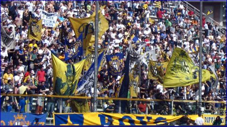 BOYS, Curva Nord di PARMA. Il cuore del tifo Gialloblu Crociato