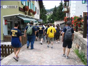 BOYS a Vigo di Fassa (Trento). In giro per il paese