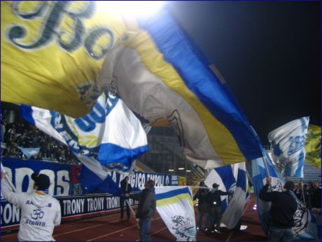 I bandieroni di EMPOLI e PARMA sventolano assieme