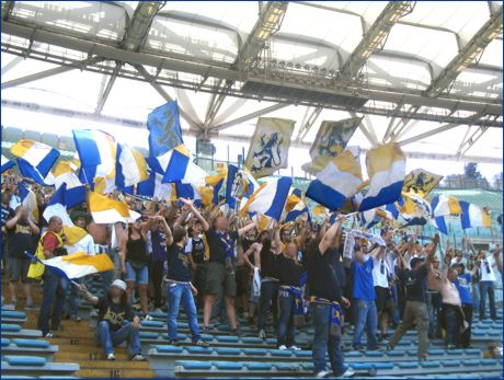 BOYS PARMA a Roma contro la Lazio. Tricolori giallo-bianco-blu e Leoni