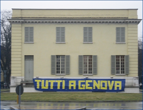 Petitot di p.le Risorgimento (zona stadio Tardini di Parma), striscione BOYS: 'Tutti a Genova'