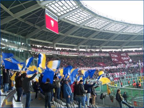 BOYS PARMA a Torino per Torino-PARMA. Tricolori blu-bianchi-gialli