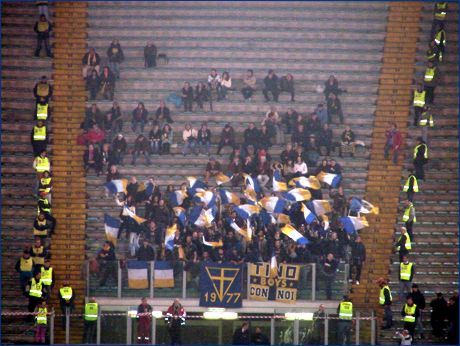 BOYS PARMA a Roma per Roma-PARMA. Tricolori blu-bianchi-gialli