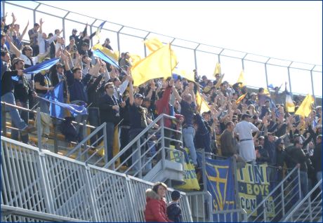 BOYS PARMA a Livorno per Livorno-PARMA. Mani alzate