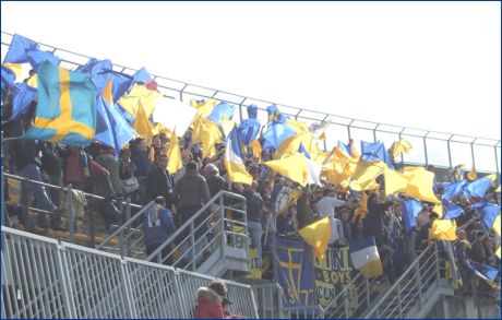 BOYS PARMA a Livorno per Livorno-PARMA. Tricolori blu-bianchi-gialli