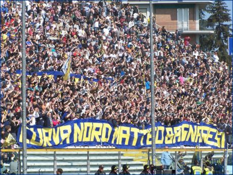 BOYS, Curva Nord di Parma, striscione: 'Curva Nord Matteo Bagnaresi'