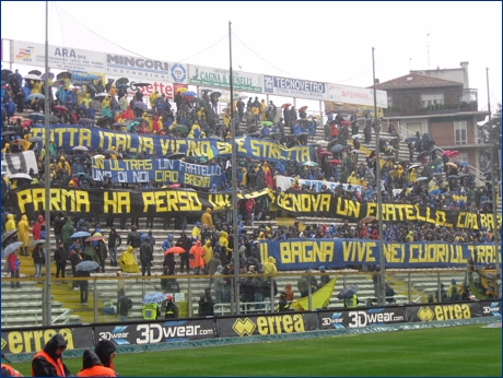 BOYS, Curva Nord Matteo Bagnaresi di Parma. Coreografia in ricordo del Bagna, con gli striscioni regalati dagli altri Gruppi ultras