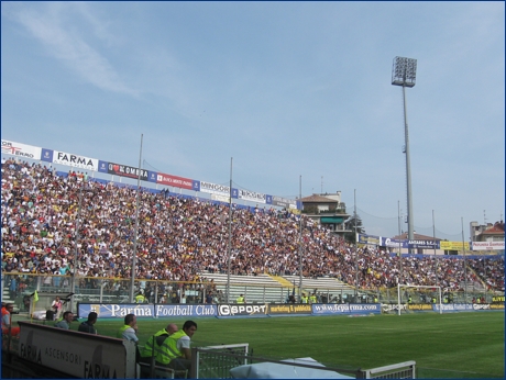 BOYS. Niente tifo. Curva Nord vuota al centro