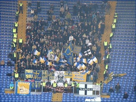 Ultras e tifosi parmigiani a Roma per Roma-PARMA. Il nostro tifo