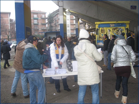 BOYS, Curva Nord di Parma. Quinta Riffa, distribuzione dei biglietti