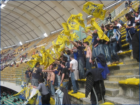 BOYS PARMA 1977 a Bari per Bari-PARMA. Il nostro tifo