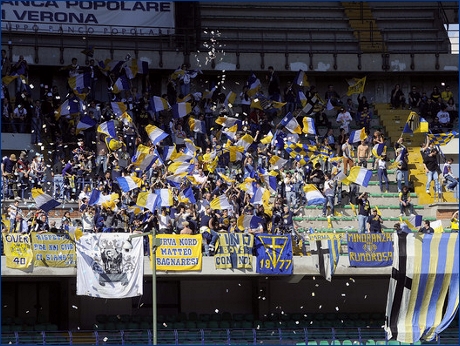 BOYS PARMA 1977 a Verona per ChievoVerona-PARMA. Bandierine