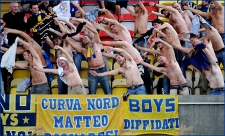 BOYS PARMA 1977 a Watford, in Inghilterra. Il nostro tifo