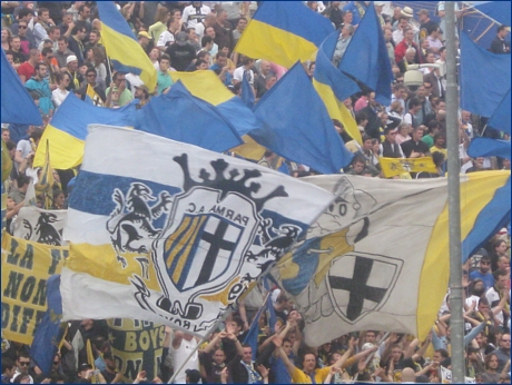 BOYS, curva nord di Parma. Il nostro tifo. Bandiere