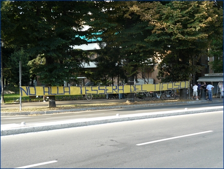 Striscione BOYS in viale Partigiani: ''No alla Tessera del Tifoso''