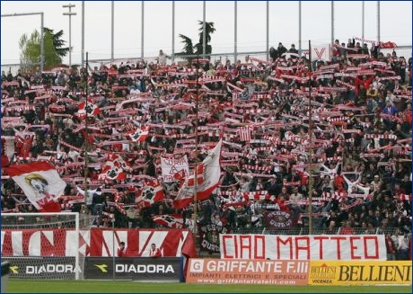 Striscione 'Ciao Matteo'