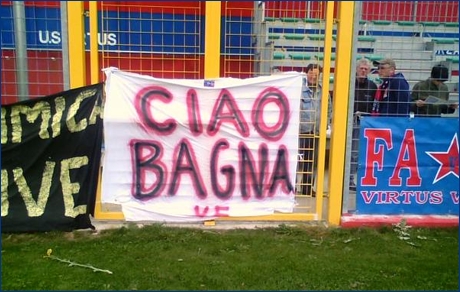 Striscione 'Ciao Bagna'