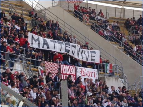 Striscione ''Matteo vive''