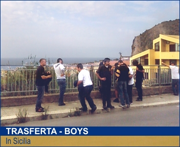 In Sicilia. BOYS PARMA 1977 in viaggio verso Palermo per Palermo-PARMA (31-10-2007).