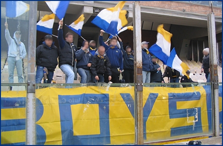 Cagliari-PARMA 10-12-2006. BOYS PARMA 1977, foto Ultras