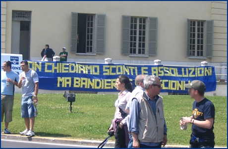 Corteo: Accompagniamo la squadra del cuore - Siam tifosi con trombe e bandiere! 29-04-2007. BOYS PARMA 1977, foto Ultras