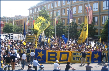 Corteo: Accompagniamo la squadra del cuore - Siam tifosi con trombe e bandiere! 29-04-2007. BOYS PARMA 1977, foto Ultras