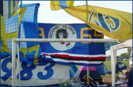 Festa del Trentennale BOYS PARMA 1977-2007 (16-06-2007). Striscioni e bandiere ultras. BOYS PARMA 1977, foto Ultras