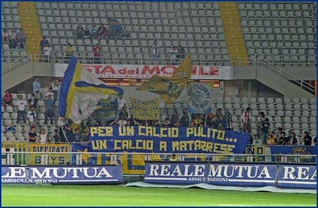 Torino-PARMA 10-09-2006. BOYS PARMA 1977, foto Ultras