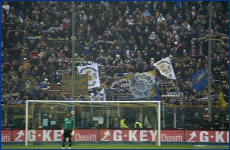 PARMA-Empoli 02-12-2007. Curva Nord, il nostro tifo. BOYS PARMA 1977, foto Ultras