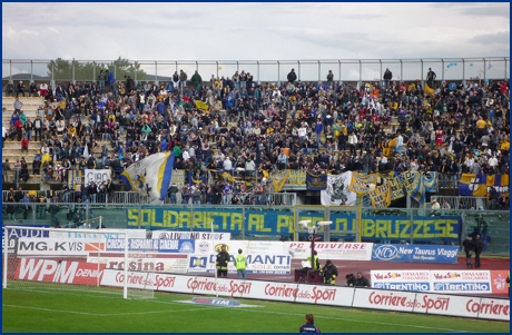 Livorno-Parma 18-04-2009. BOYS PARMA 1977, foto ultras