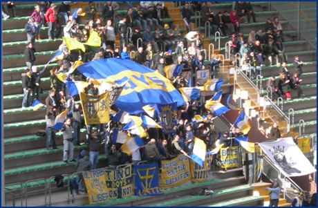 Triestina-Parma 21-03-2009. BOYS PARMA 1977, foto ultras