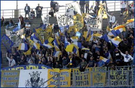 Atalanta-Parma 25-10-2009. BOYS PARMA 1977, foto ultras