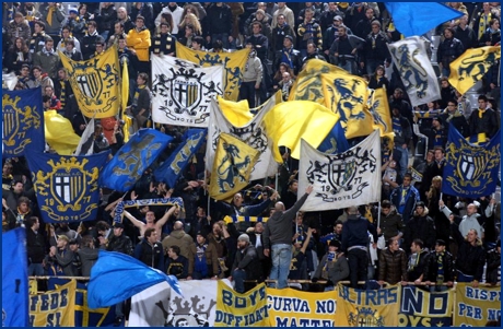 Fiorentina-Parma 21-11-2009. BOYS PARMA 1977, foto ultras