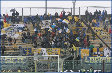 Livorno-Parma 10-01-2010. BOYS PARMA 1977, foto ultras