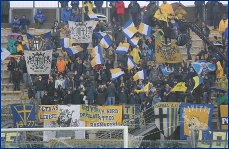 Livorno-Parma 10-01-2010. BOYS PARMA 1977, foto ultras