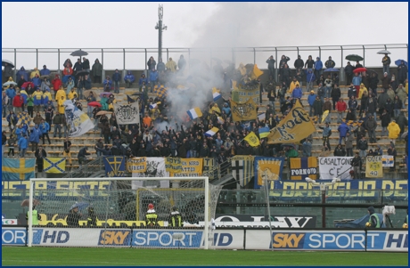 Livorno-Parma 10-01-2010. BOYS PARMA 1977, foto ultras