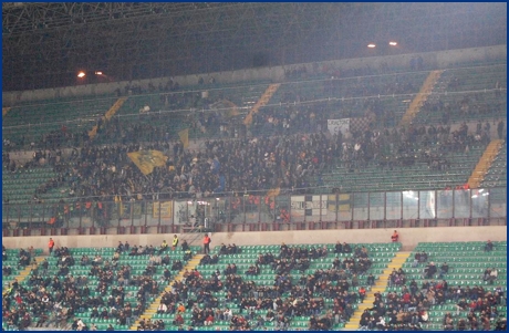 Milan-Parma 31-10-2009. BOYS PARMA 1977, foto ultras