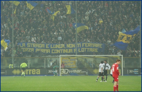 Parma-Bari 28-10-2009. BOYS PARMA 1977, foto ultras