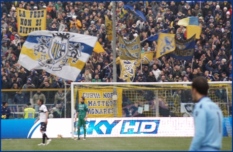 Parma-Bologna 13-12-2009. BOYS PARMA 1977, foto ultras