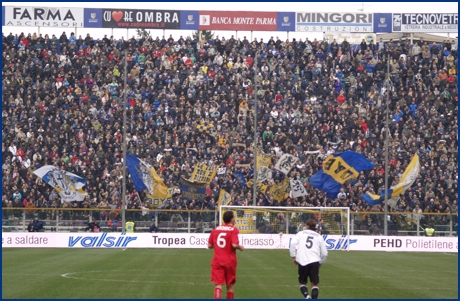 Parma-Napoli 29-11-2009. BOYS PARMA 1977, foto ultras