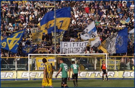 Parma-Siena 18-10-2009. BOYS PARMA 1977, foto ultras