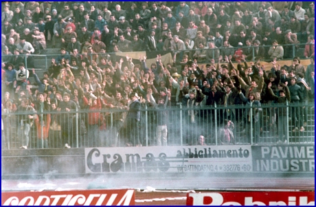 Bologna-PARMA 18-03-1984. BOYS PARMA 1977, foto Ultras