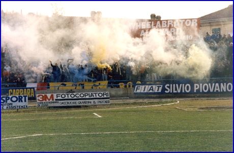 Carrarese-PARMA 29-01-1984. BOYS PARMA 1977, foto Ultras