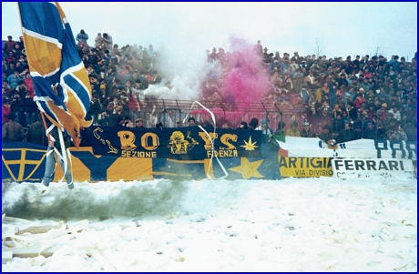 Modena-PARMA 04-03-1984. BOYS PARMA 1977, foto Ultras