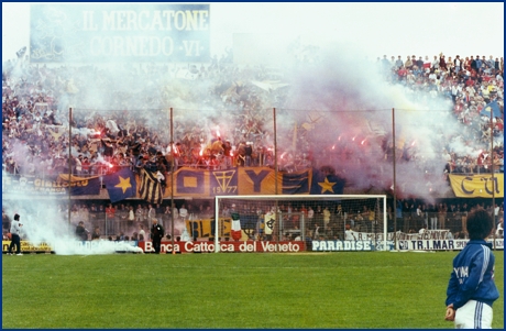 Vicenza-PARMA 20-05-1984. BOYS PARMA 1977, foto Ultras