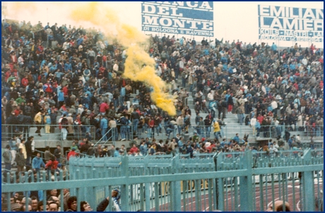 Bologna-PARMA 04-11-1984. BOYS PARMA 1977, foto Ultras