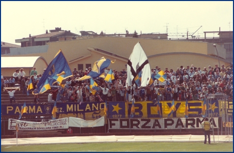 Empoli-Parma 21-04-1985. BOYS PARMA 1977, foto ultras